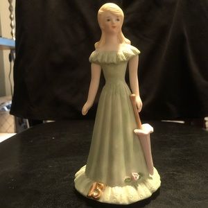 Vintage Age 15 Enesco Growing Up Girls - Blonde figurines